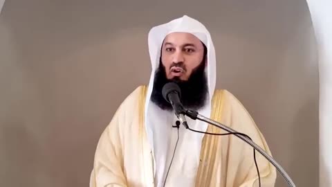 Dn't advertise your deeds by Mufti Menk