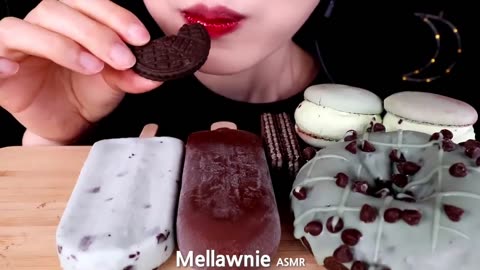 ASMR MINT CHOCOLATE ICE CREAM, HERSHEY, MACARON, DONUTS, BUBBLE TEA 민트초콜릿 EATING SOUNDS MUKBANG디저트먹방