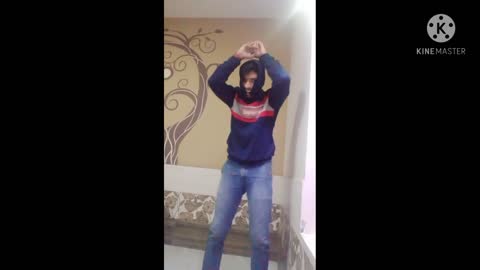 Funny dance by Indian boy 🤣🤣