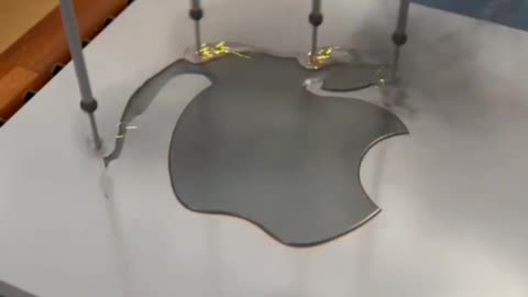 Apple logo making Techshahin24