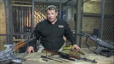 Larry Vickers Introduces the AK