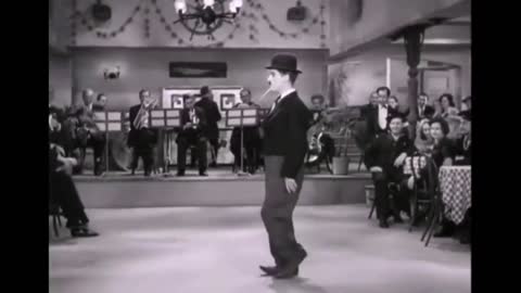 MiCHAEL JACKSON - Charlie CHAPLIN - FRIENDS (MOONWALK)