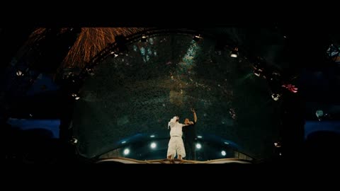 Martin Garrix feat. Mike Yung - Dreamer (Official Video)