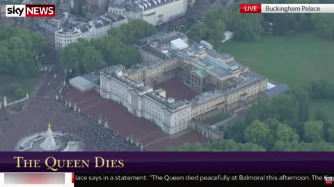 Queen Elizabeth Dead at 96 Double Rainbow Appears Over Palace