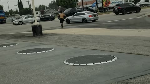 Man tries to enter cars on Devonshire st in Mission Hills