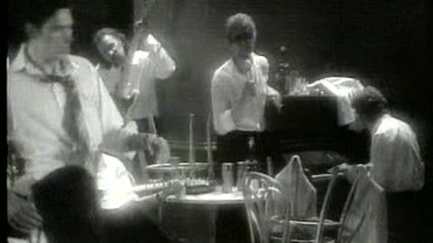 Electric Light Orchestra (ELO) - Hold On Tight = Music Video