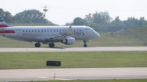 Republic/American Eagle EMBRAER 175 St Louis Lambert Intl - STL for LaGuardia - LGA