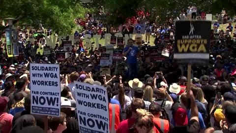 Hundreds rally in LA in support of Hollywood writers