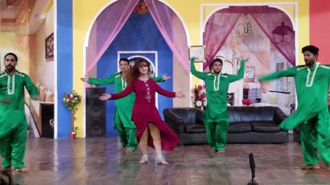 hot girl aiza Khan hot mujra song and nice performance stage dance