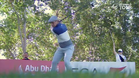 Bryson DeChambeau's golf swing in Slow Motion