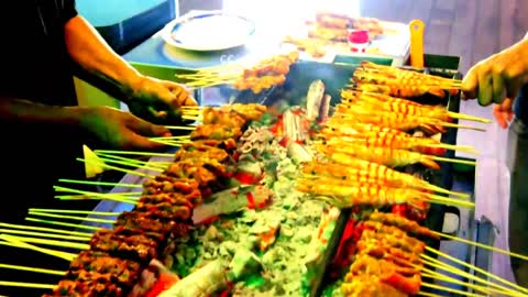 Satay Makanan Malaysia Yang Pelancong Harus Cuba