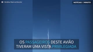 Passageiros da Delta filmam lançamento do foguete Falcon Heavy