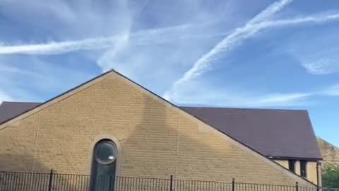 These CHEMTRAILS are "Just Ice Crystals"