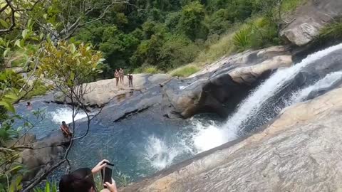 Diyaluma Waterfall | Sri Lanka #දියලුම_ඇල්ල