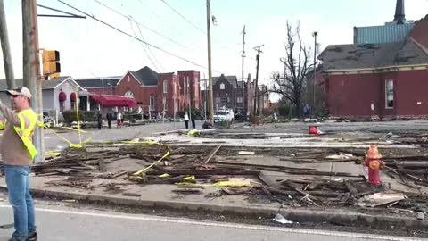 Tennessee decreta estado de emergencia por daños causados por tornados