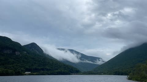 Flowing Clouds Echo Lake NH