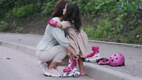 MOM HELPING DAUGHTER