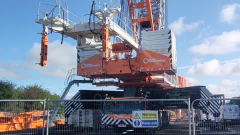 Leven railway Link to Edinburgh has a visit from Global Crane Services Liebherr LG 1750