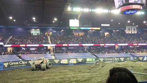 Monster Trucks 🔥