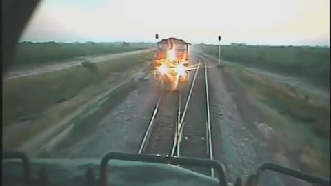 Train Crash Head On!!! Amazing!!!