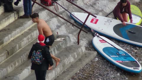 Christmas swim Ocean City Plymouth Hoe 2021 2 Chris Summerfield video and photography sine 1992.