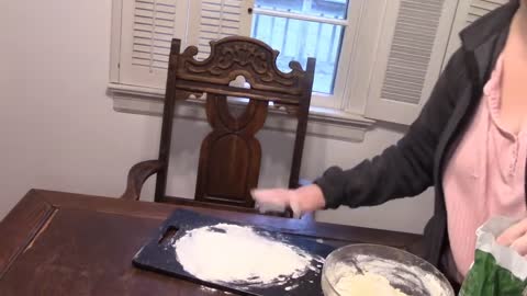 This Mom Tries to DIY Krispy Kreme Donuts and Fails Miserably