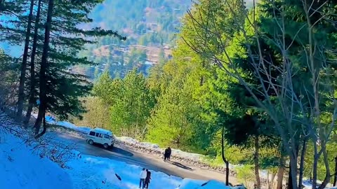 Murree snow❄️enjoy with friends