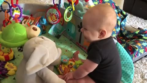 Silly Things When Baby Playing - Funny Video