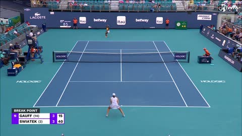 Coco Gauff vs. Iga Swiatek _ 2022 Miami Round of 16 _ WTA Match Highlights