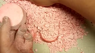 ASMR Pink Cornstarch Crush