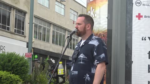 Opera Guy Busking Ocean City Plymouth 10th August 2020. Singles 3.