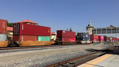 BNSF Trains at Park Moabi, CA (incl. Christmas Train)