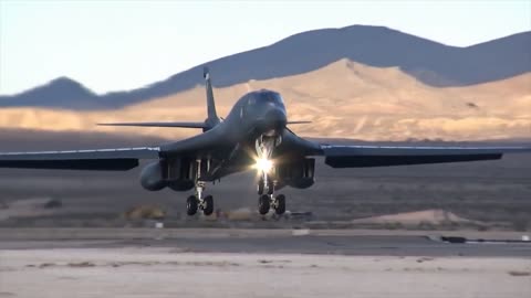 Stunning Video of B-1 Lancer in Action • Takeoff & Landing [Training Footage]2