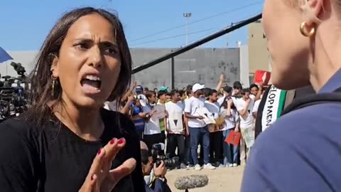 Egyptian woman at the Rafah crossing exposes western media hypocrisy on Palestine.