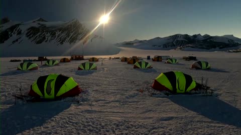 Total solar eclipse brings rare darkness to Antarctica