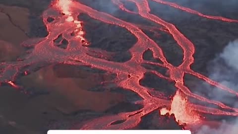 Mauna Loa continues to erupt, spewing fountains of lava