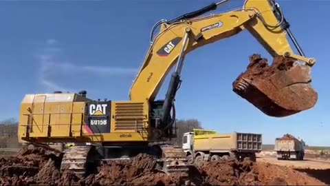 Excavator Caterpillar 6015B Caterpillar Dumpers#caterpillar#excavator#wheelloader#truck (22)