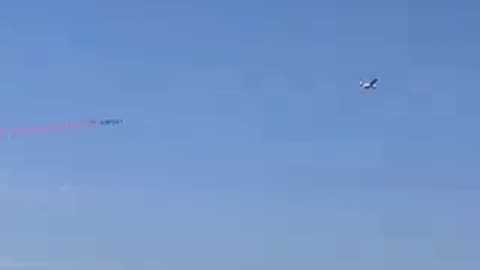 HAPPENING NOW: Plane flies overheard of New York City with a special message...