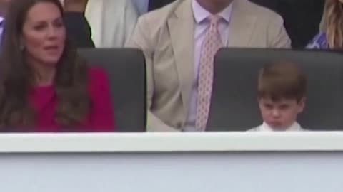 Prince Louis throws tantrum