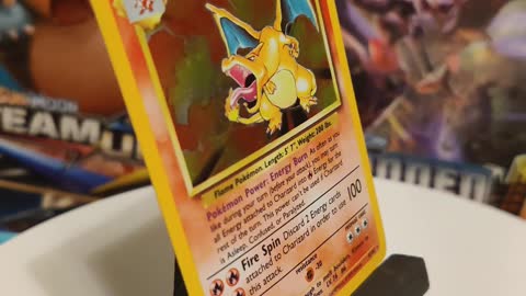 Charizard Base Set 4/102 1999 #shorts Vintage Pokémon Cards, Wizards of the Coast!