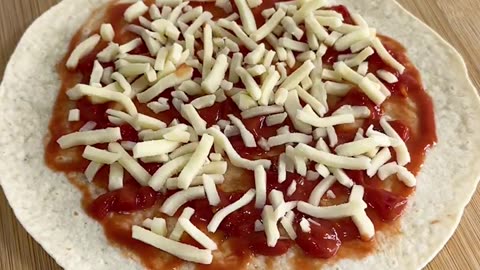 Tortila pizza ASMR