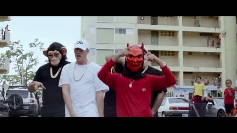 Arcangel x Bad Bunny X Dj Luian X Mambo Kingz - Tu No Vive Asi [Video oficial]