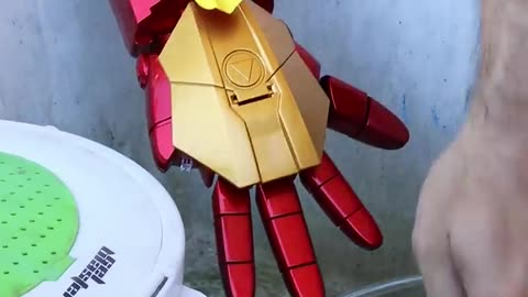 Iron men gel blaster