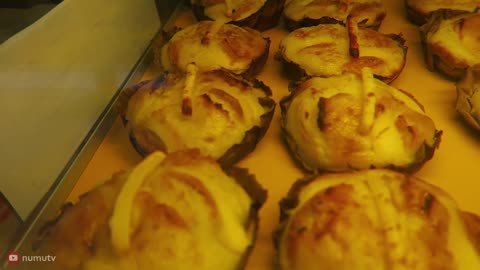 Filipino Street Food - MINI DONUTS and MINI BIBINGKA