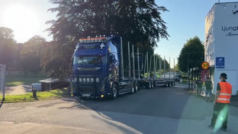 Trucks leaving Skåne Truckshow 2023 Part 2