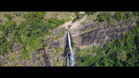 Diyaluma waterfall SriLanka - visit srilanka - beautiful srilanka