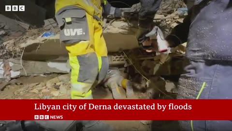 Libya flooding: Calls for Derna evacuation as search for dead continues - BBC News