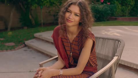 ZENDAYA | ONE MINUTE INTERVIEW