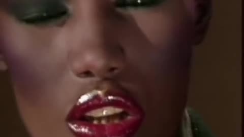 Grace Jones - I've Seen That Face Before (Libertango) [Official Video]