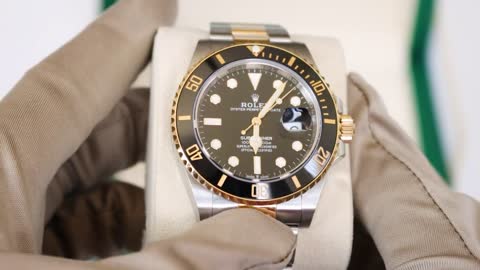 Rolex Submariner Two Tone 126613LN Unboxing in 4K! Showing the size and fit on a normal sized wrist